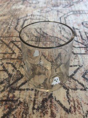 Anthropology-Like Ghost Icon Glass